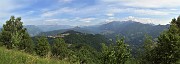 14 Vista panoramica sull'alta Val Serina con Alben e Menna e verso le Orobie
